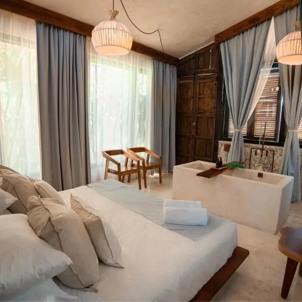 Japoneza Retreat Mérida Centro - Adults Only，位于梅里达的酒店