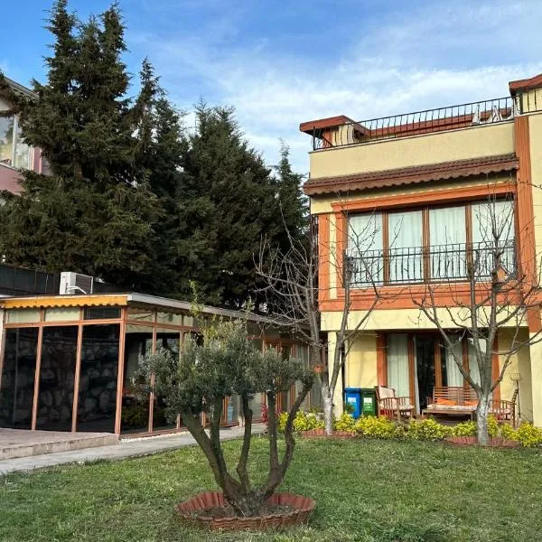 Doğa Villa Guest House，位于Çakmaklı的酒店