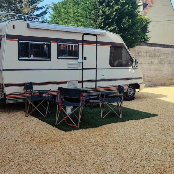 Camping-car vintage，位于Venette的酒店