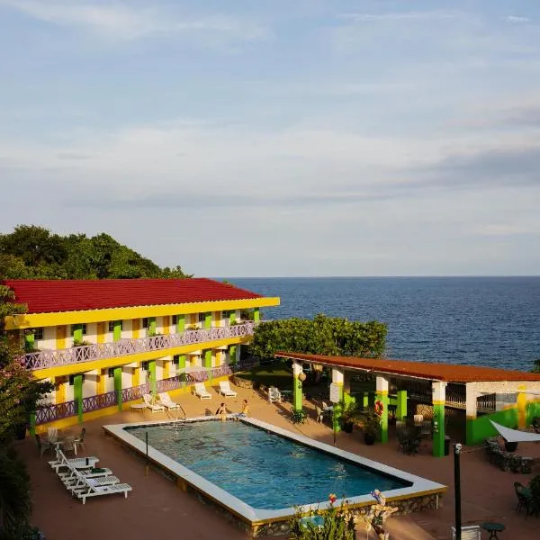 加林娜微风酒店，位于Port Maria的酒店