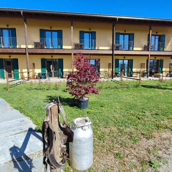 Casale del Valla Agri B&B Naturista，位于Montaldo的酒店