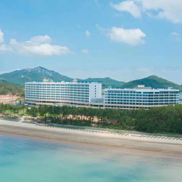 C-One Resort Jaeundo，位于Sinan的酒店