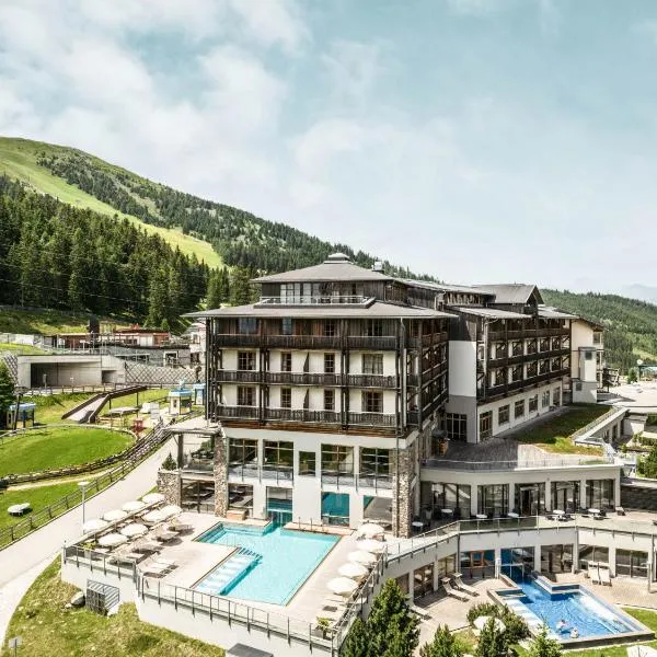 Falkensteiner Aktiv & Familienhotel Cristallo，位于卡奇山口的酒店