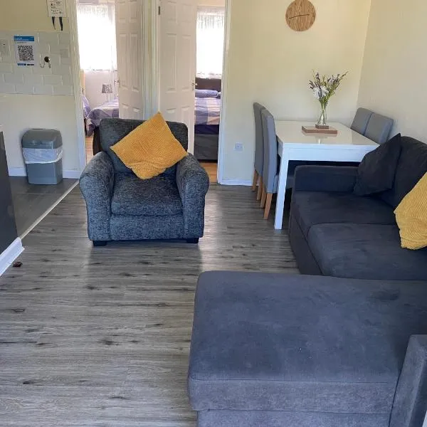 MaterMolly Hemsby Chalet Hire 240 Belle aire beach road Hemsby NR29 4HZ，位于赫姆斯比的酒店