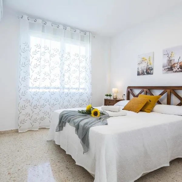 Luminoso 3 rooms 2 Baños Parking，位于赫雷斯-德拉弗龙特拉的酒店