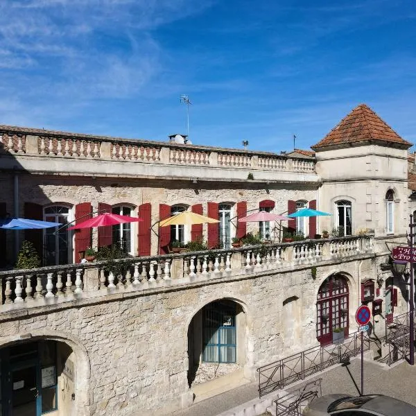 Hotel Des Artistes，位于塔拉斯孔的酒店