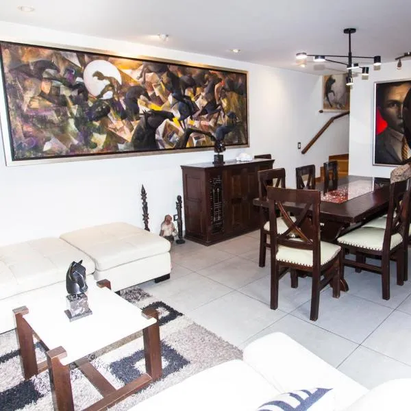 Beautiful Penthouse in Lima, in front of the park，位于利马的酒店