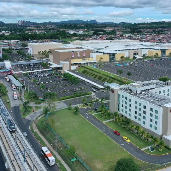 Courtyard by Marriott Panama Metromall，位于Tocumen的酒店