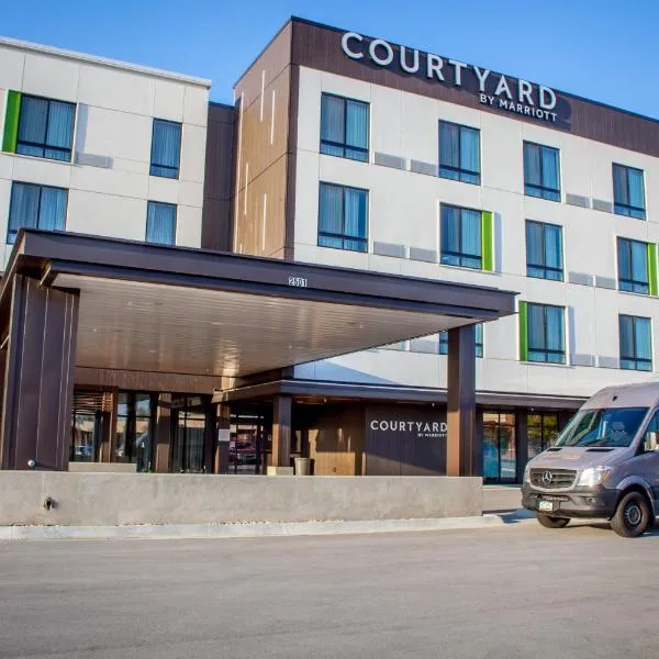 Courtyard by Marriott Omaha East/Council Bluffs, IA，位于Glenwood的酒店