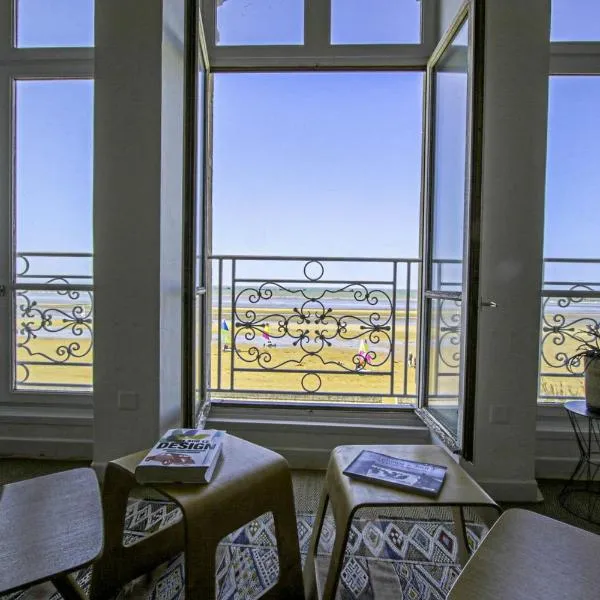 Panoramic Mulberry Beach plendid family apartment，位于阿内勒的酒店