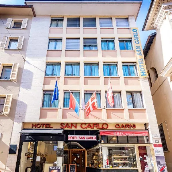 Hotel San Carlo，位于罗维尔的酒店