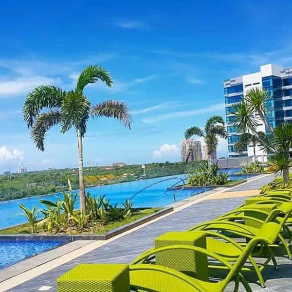 Mactan Airport view with Beach Condominuim，位于Punta Engaño的酒店