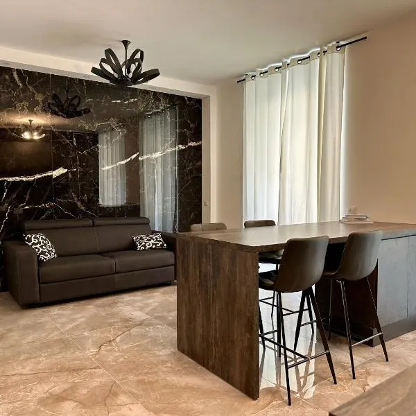 Magic Place Bergamo! Classy Apartment in the heart of the city，位于贝加莫的酒店