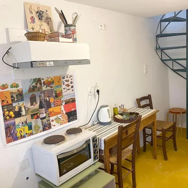 tiny house EFROSSINI，位于Krásion的酒店