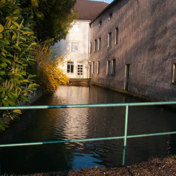 chambre indépendante dans le moulin，位于Montigny-sur-Vingeanne的酒店