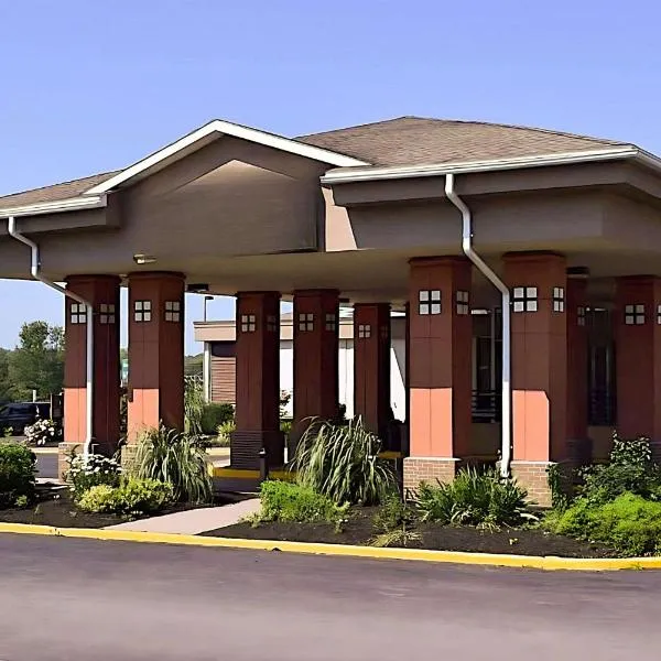 Quality Inn & Suites East Syracuse - Carrier Circle，位于东叙拉古的酒店