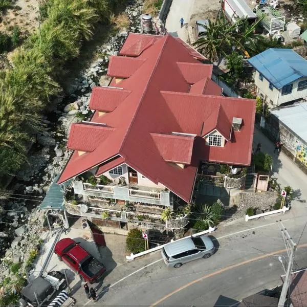 Pinecone Lodge & Restaurant，位于Kabayan的酒店