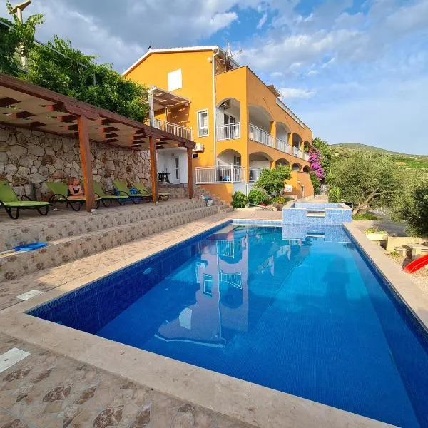 Villa Iva Mokalo，位于奥瑞比克的酒店