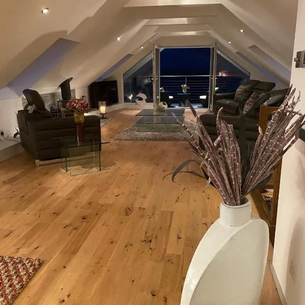 Invercreran Lodge Luxury Bed & Breakfast，位于Appin的酒店