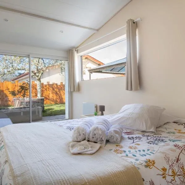 Chambre privée chez Les Maisons Loli'days，位于雅莱地区圣梅达尔的酒店