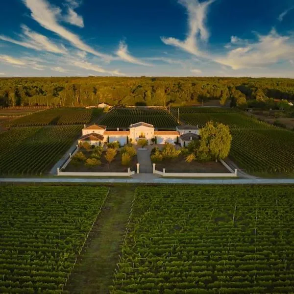 La Grande Suite du Château Saint-Laurent，位于Saint-Laurent-de-Médoc的酒店