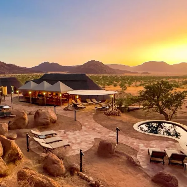 Twyfelfontein Adventure Camp，位于Twyfelfontein的酒店