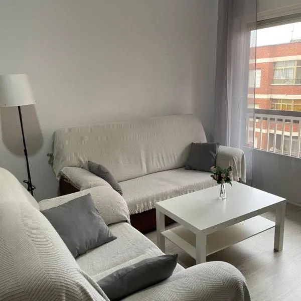 Precioso Apartamento en Puertollano，位于Hinojosas de Calatrava的酒店