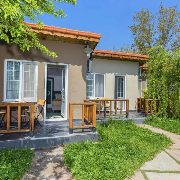 KİRAZ BEACH OTEL，位于埃尔代克的酒店