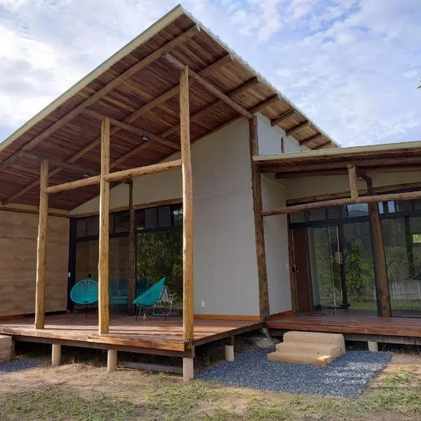 Villa Taipas - Chalé Ariê，位于卡瓦坎特的酒店