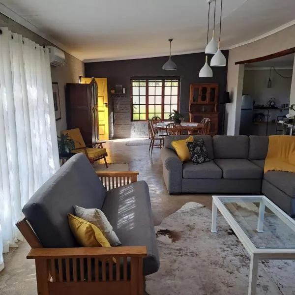 The Mustard Seed Guesthouse，位于布隆方丹的酒店