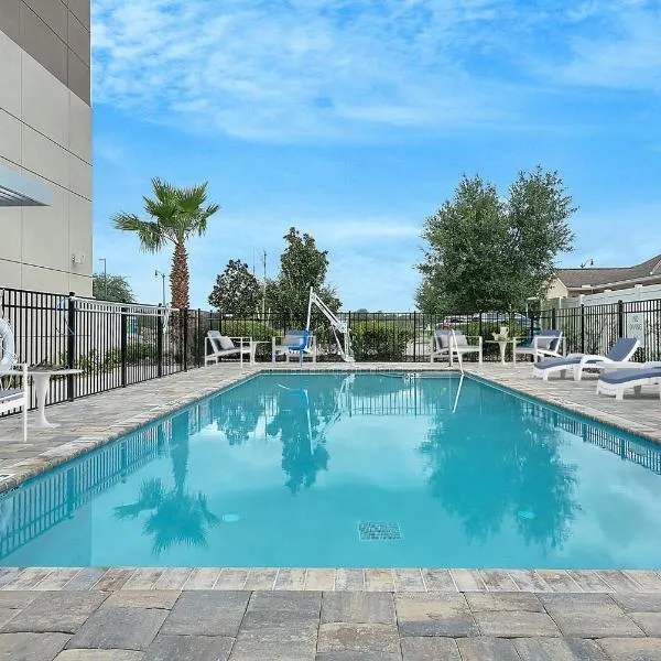 Holiday Inn Express - Jacksonville South Bartram Prk, an IHG Hotel，位于Whites Ford的酒店