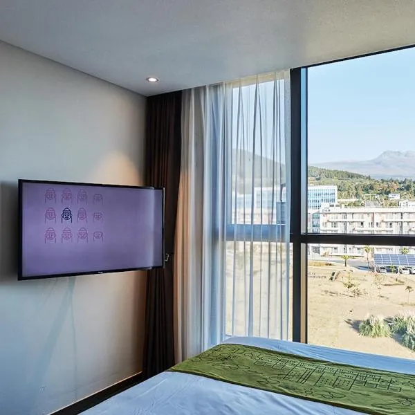 Jeju Pureun Hotel，位于西归浦市的酒店