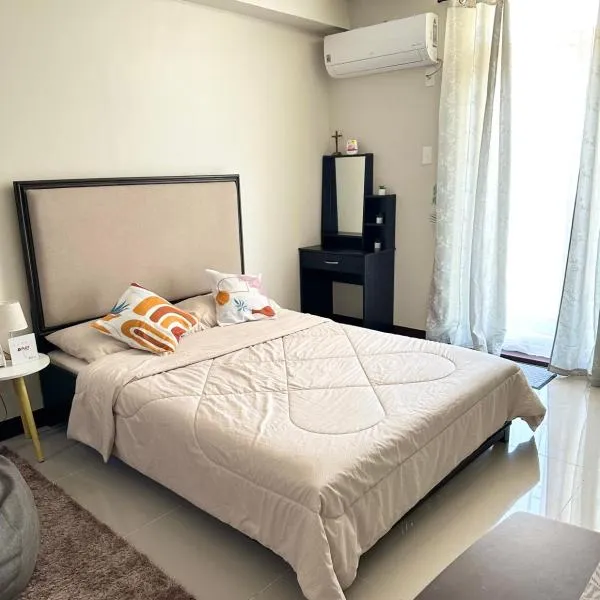 Condo Stay at Saekyung Looc，位于Lo-oc的酒店