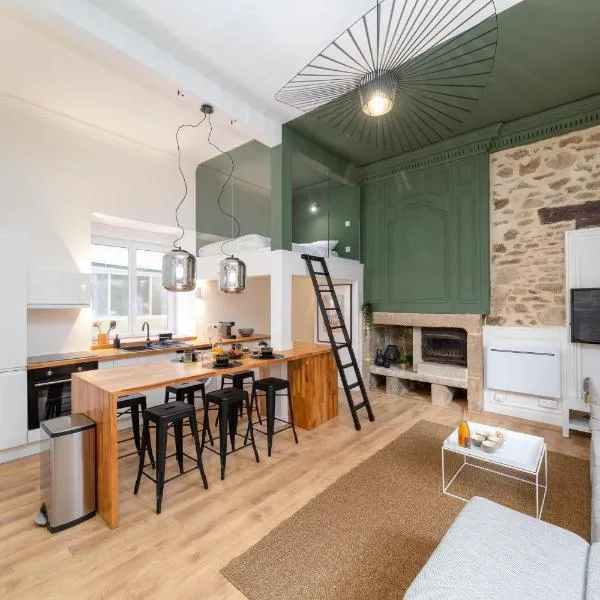 Superbe appartement avec jardin Dinan centre - Jerzual，位于迪南的酒店