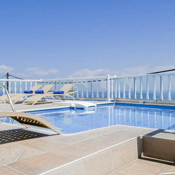 Amerisa Suites & Villa，位于锡拉夏岛的酒店