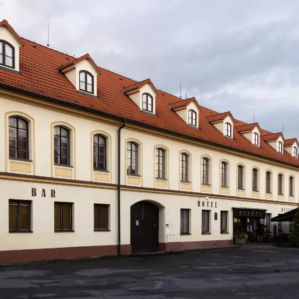里加塔内托利采酒店，位于Pištín的酒店