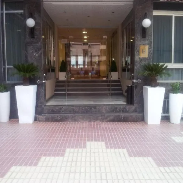 普利玛维拉酒店，位于Llano del Castillo的酒店