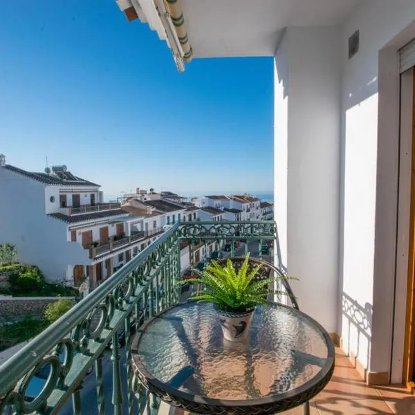 Bonito apartamento en Frigiliana,位于弗里希利亚纳的酒店