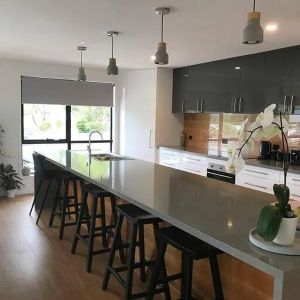 Tranquil Retreat 10 Min to Hobart-WIFI Smart TV，位于霍巴特的酒店
