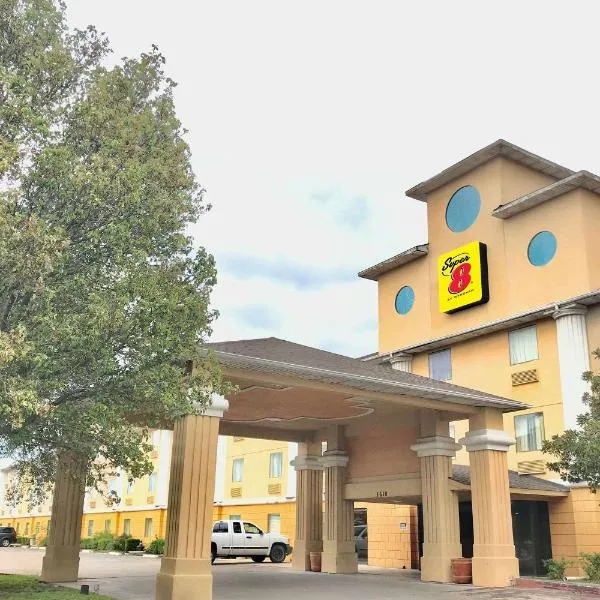 Super 8 by Wyndham Temple I-35，位于坦普尔的酒店