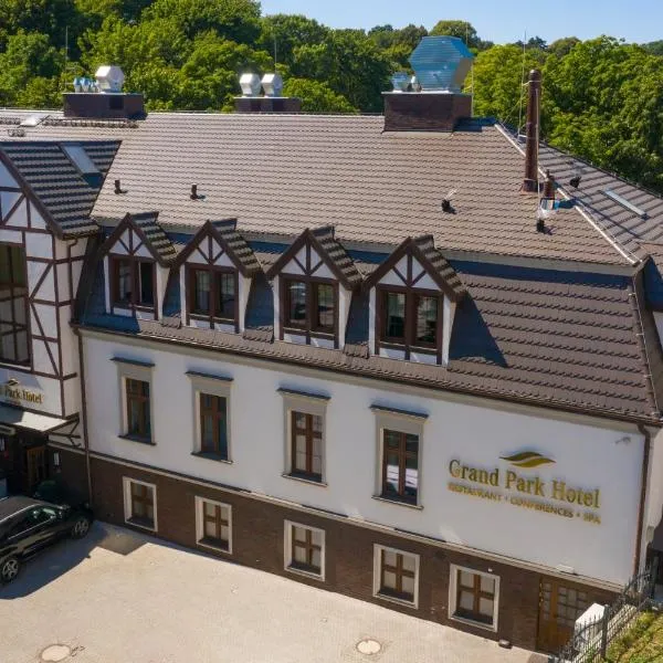 Grand Park Hotel，位于什切青的酒店