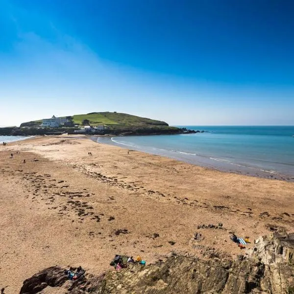 Fairwinds,Bigbury on sea ,Three-bed Beach House，位于滨海比格伯里的酒店
