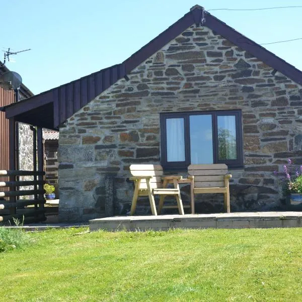 Nestling Barn，位于Marytavy的酒店