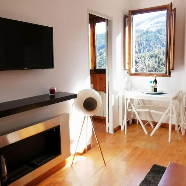 Apartamento acogedor en La Molina, 2hab, Wi Fi，位于拉莫利纳的酒店