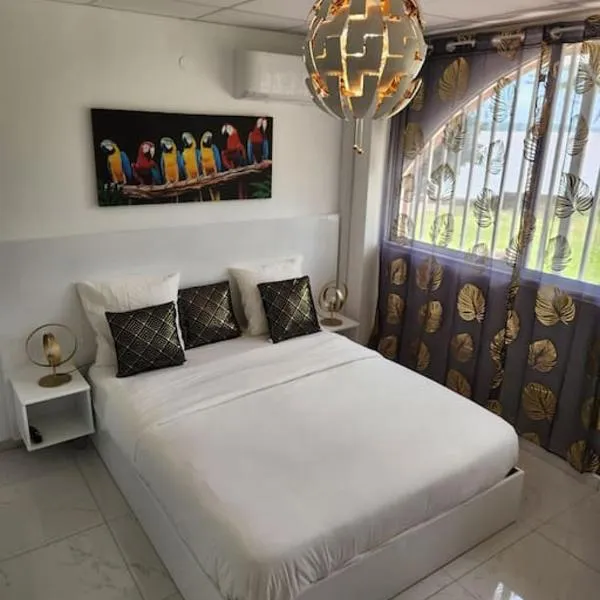 Hello-Guyane, Marina 5, Studio Prestige 5 étoiles，位于Les Malgaches的酒店