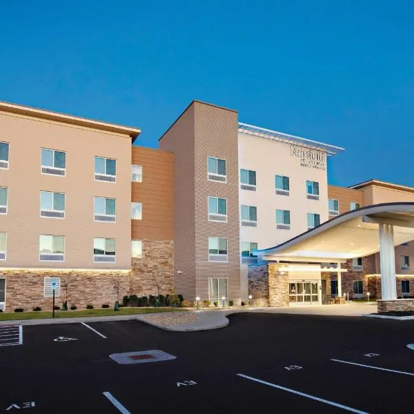 Fairfield Inn & Suites by Marriott Dayton North，位于万达利亚的酒店