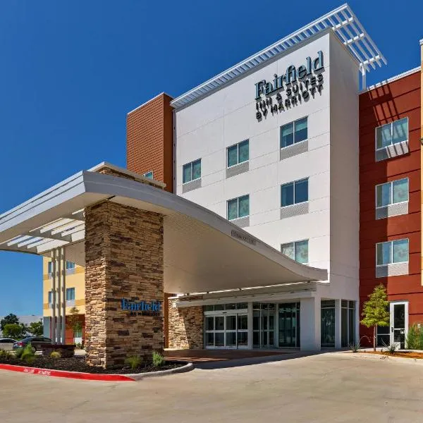 Fairfield Inn & Suites by Marriott Dallas Love Field，位于达拉斯的酒店