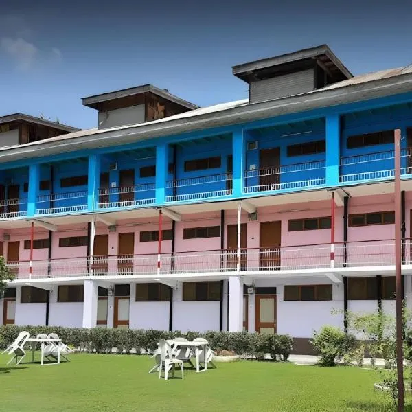 hotel new sahil，位于Warbpura的酒店