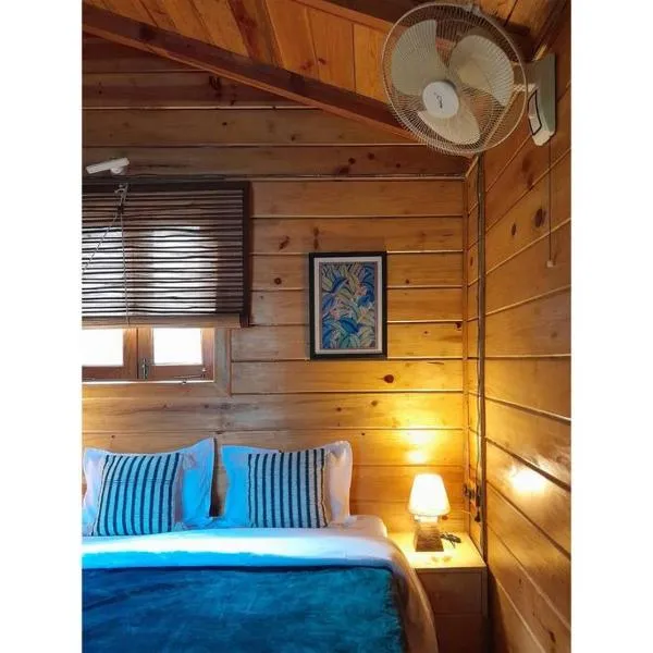 Whistling Thrush Chalet，位于比姆塔尔的酒店