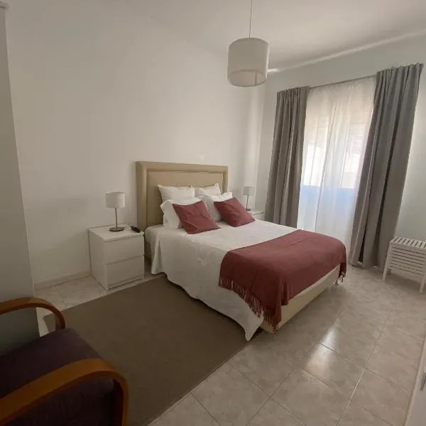 Guest House，位于法鲁的酒店